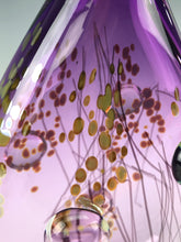 Load image into Gallery viewer, Transmission Flat Vase - Reddish Amethyst